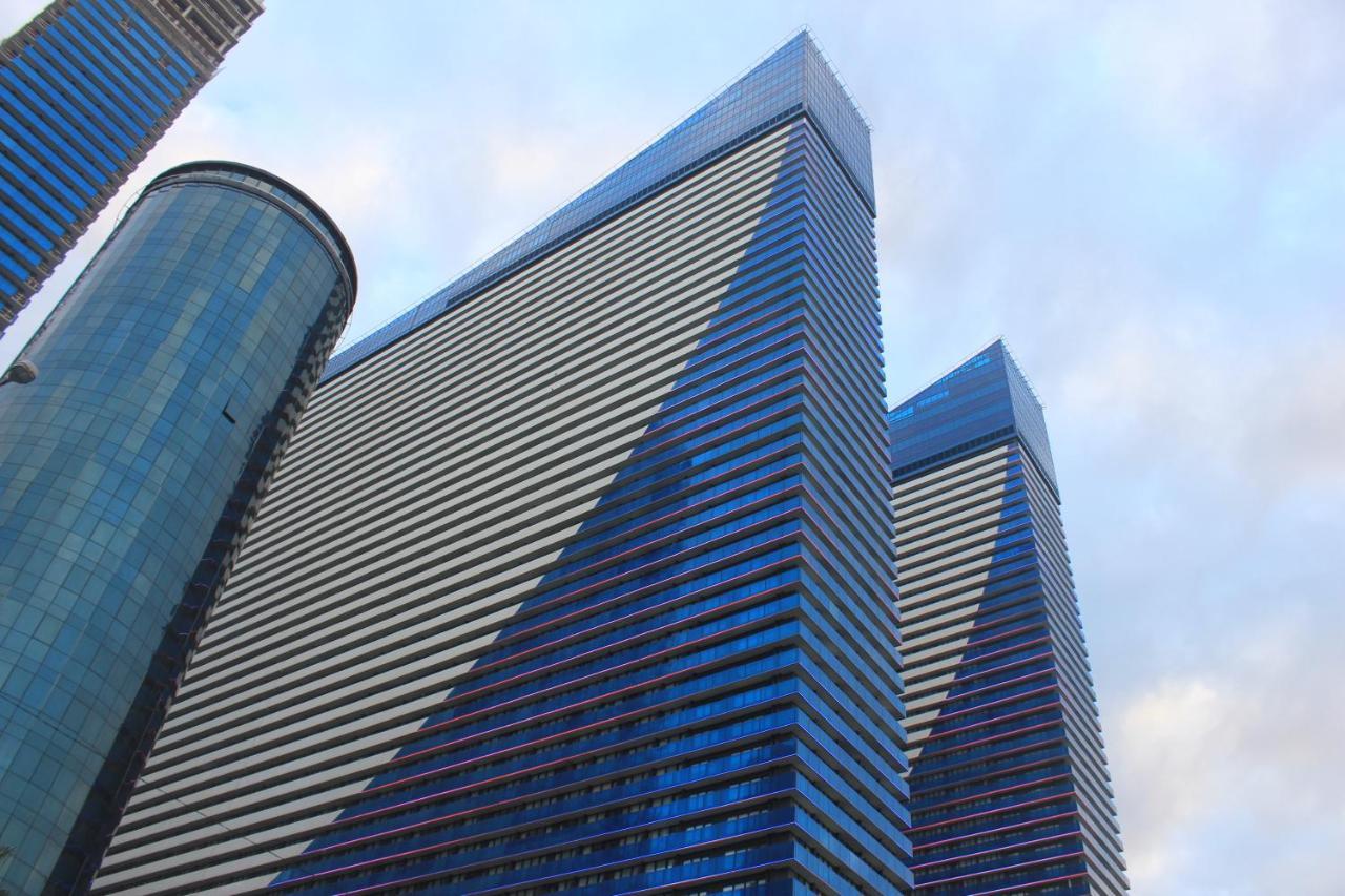 Luxe Apartment Batumi Sea Front Экстерьер фото